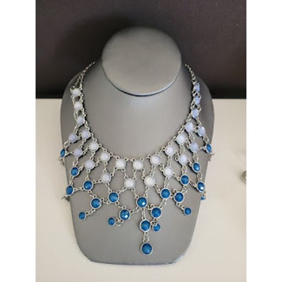 New York & Co Mesh Silver Tone Bib Necklace with Blue Faceted Stones - Picture 6 of 6